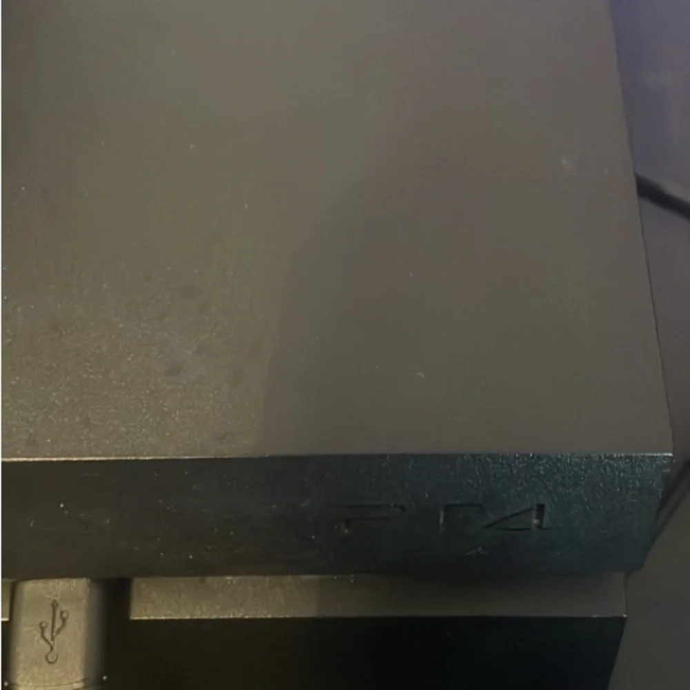 PS4 bundle - Picture 6 of 8